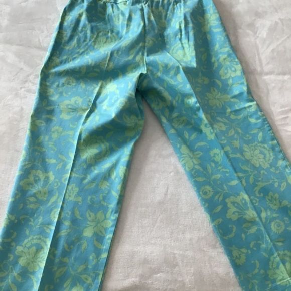 J.H. Collectibles lime green and shy blue capris size 10. - Picture 4 of 7